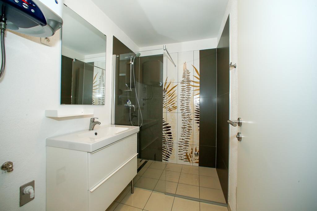 Apartments Harbour Senj  Rom bilde